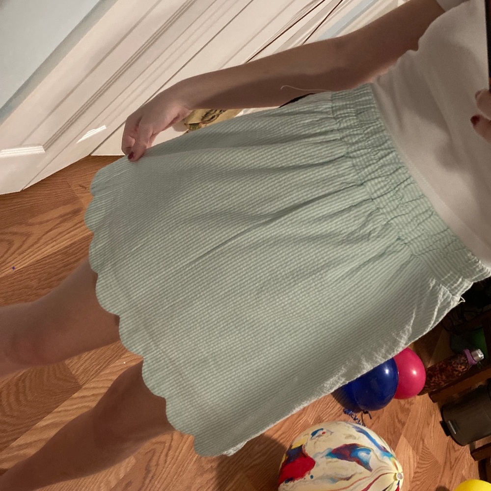 Scalloped seersucker skirt